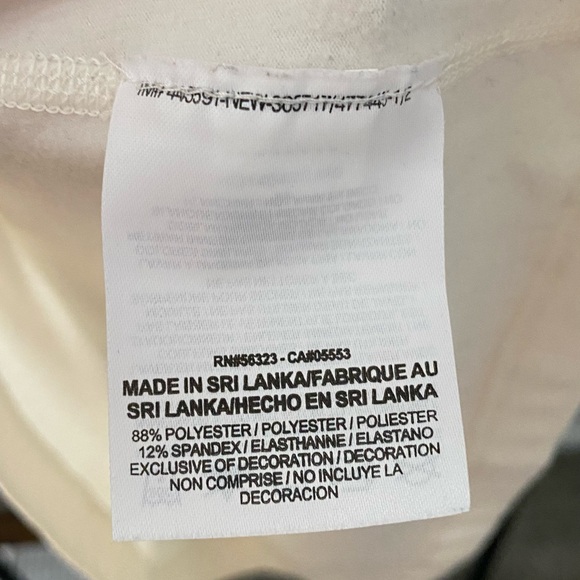 2/$40 Nike Pro Dry Fit Cream Colour Turtleneck Pullover. - Picture 4 of 4